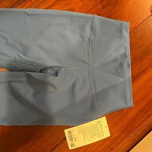 Lululemon Wunder train!